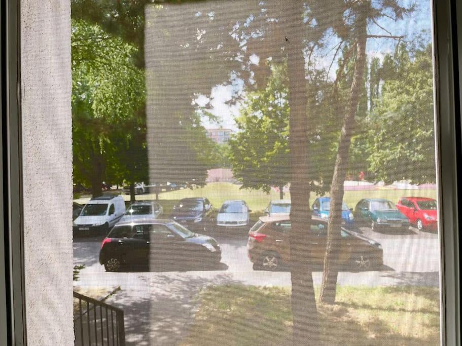 2,5 Izbovy Apartman V Ruzinove S Parkovanim Zdarma Bratislava Extérieur photo