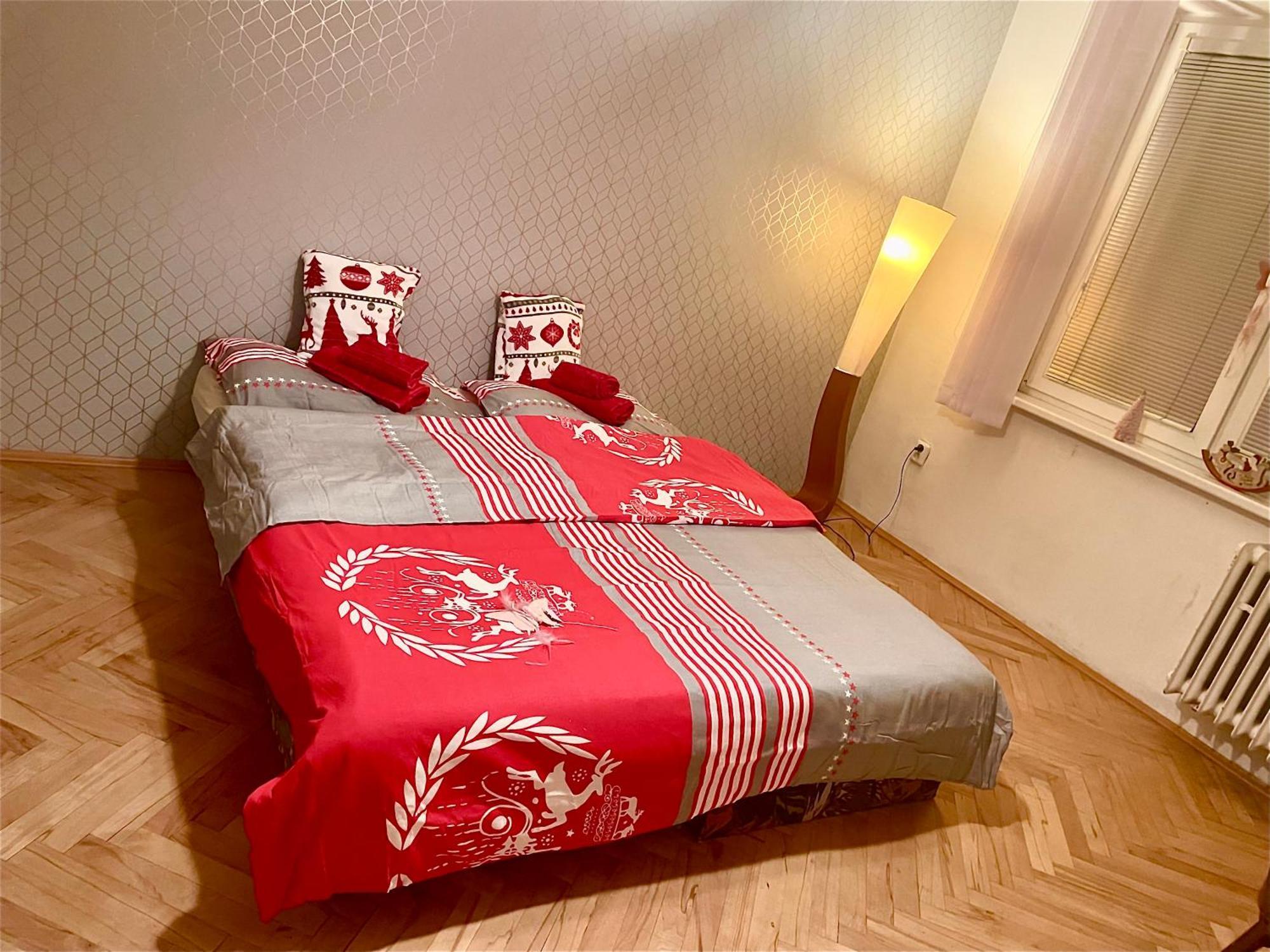 2,5 Izbovy Apartman V Ruzinove S Parkovanim Zdarma Bratislava Extérieur photo